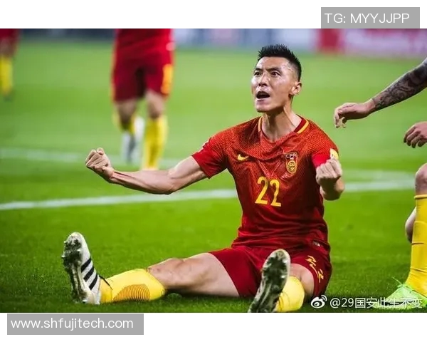 足球明星动态更新最新事件与新闻一览 足球明星动态更新最新事件与新闻一览